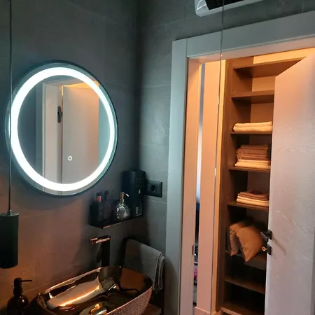 Lux New Marikela Apartmán Split
