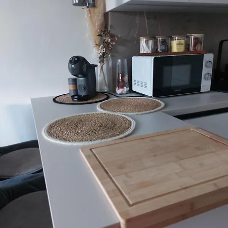 Lux New Marikela Split