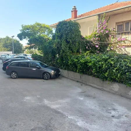 Lux New Marikela * سبليت